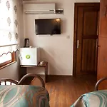 Otel Lal 3*