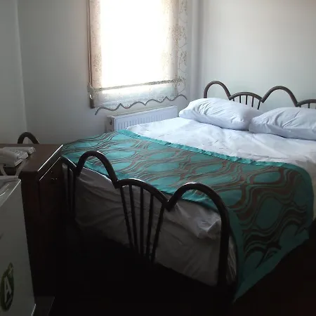 Lal Hotell